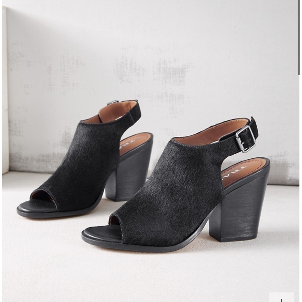 Trask Black Parker Haircalf Sandal